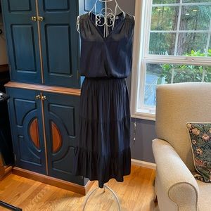 Lovely flowy midi dress